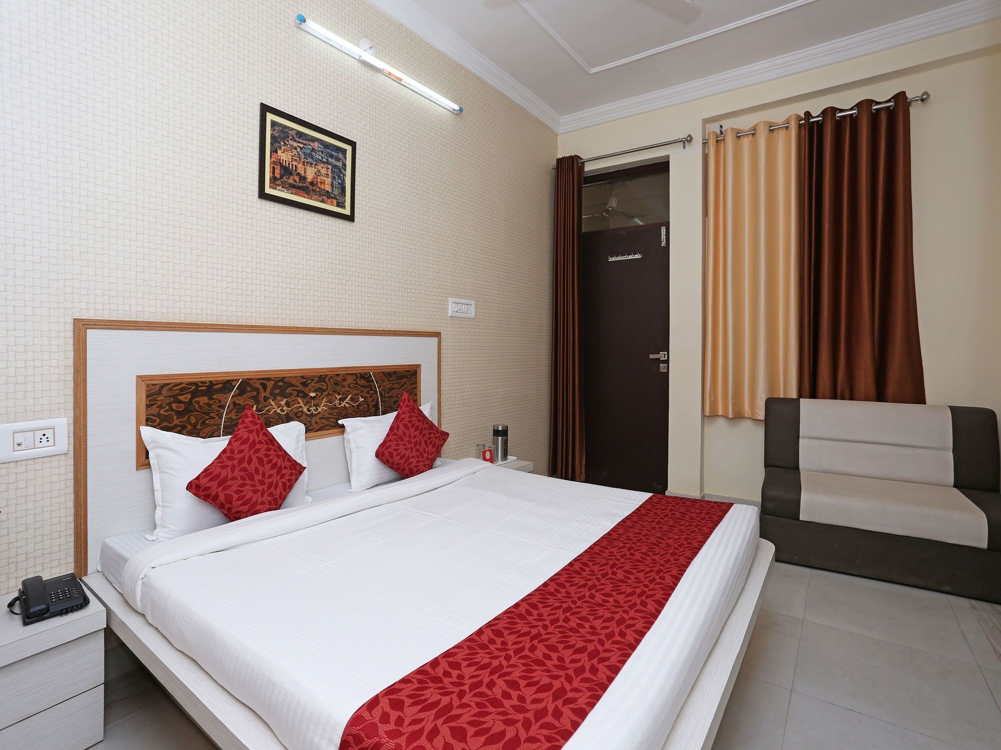 Oyo 10104 Radhika Resort كوتا المظهر الخارجي الصورة